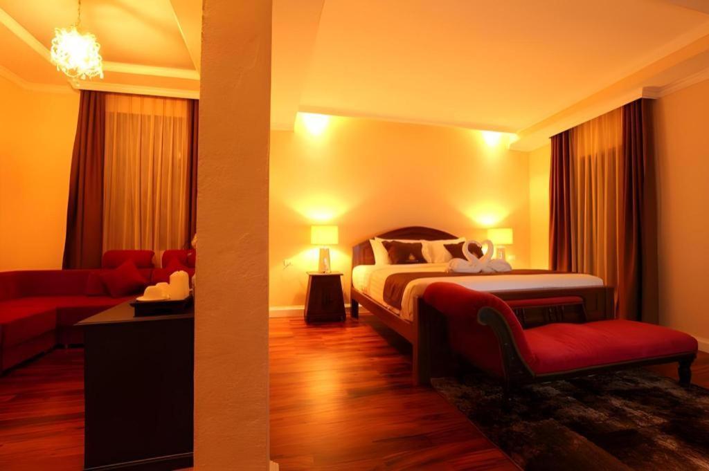 Le Luxe Boutique Hotel Vientiane Esterno foto