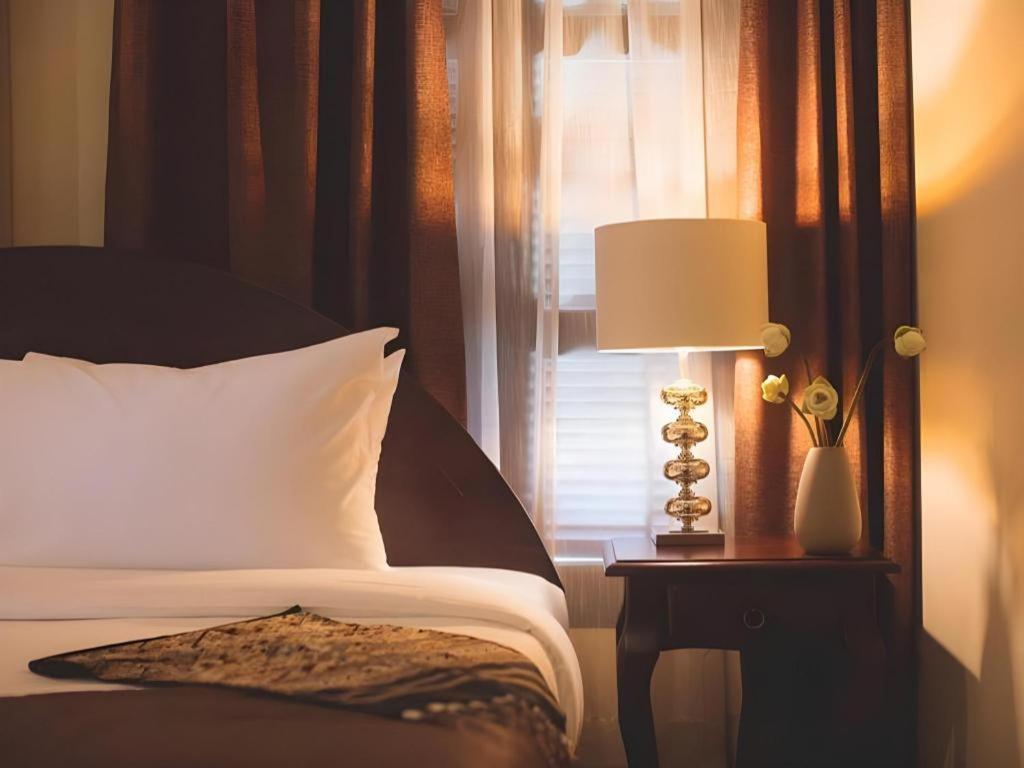 Le Luxe Boutique Hotel Vientiane Esterno foto